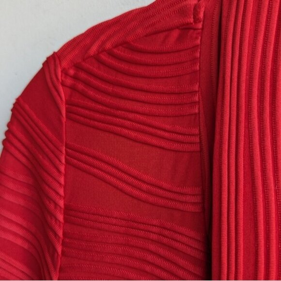Frank Lyman Red Open Jacket with horizontal wavy ribbed lines - Picture 5 of 6